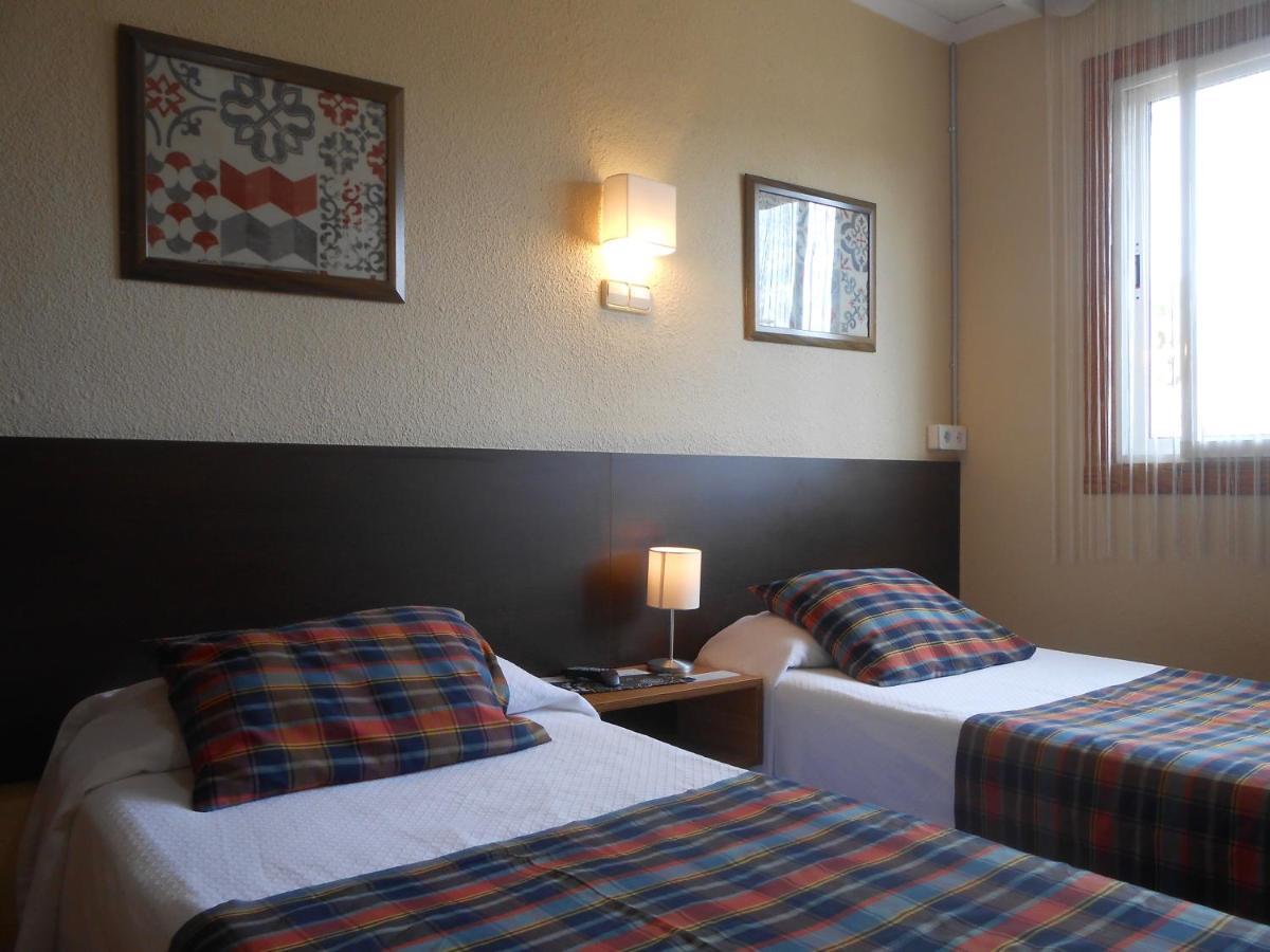Hostal El Callejon Таррагона Экстерьер фото