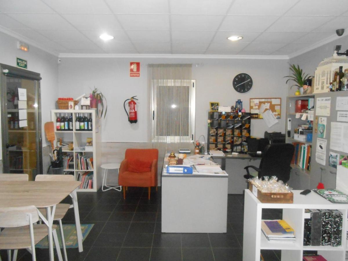 Hostal El Callejon Таррагона Экстерьер фото