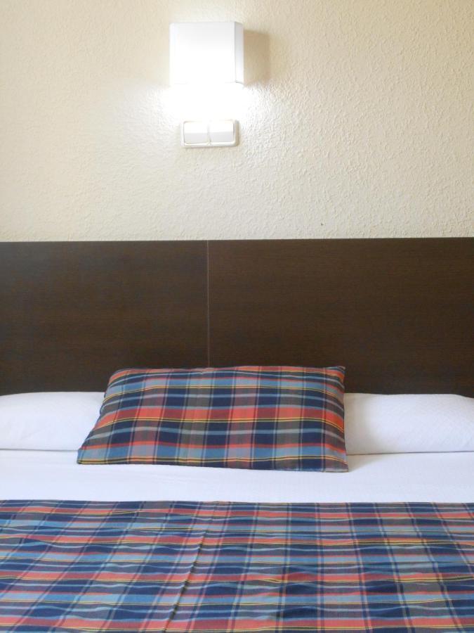 Hostal El Callejon Таррагона Экстерьер фото