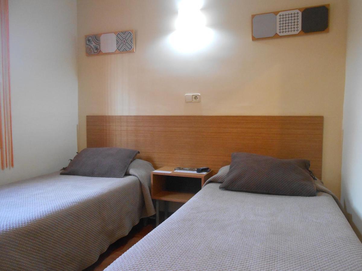 Hostal El Callejon Таррагона Экстерьер фото