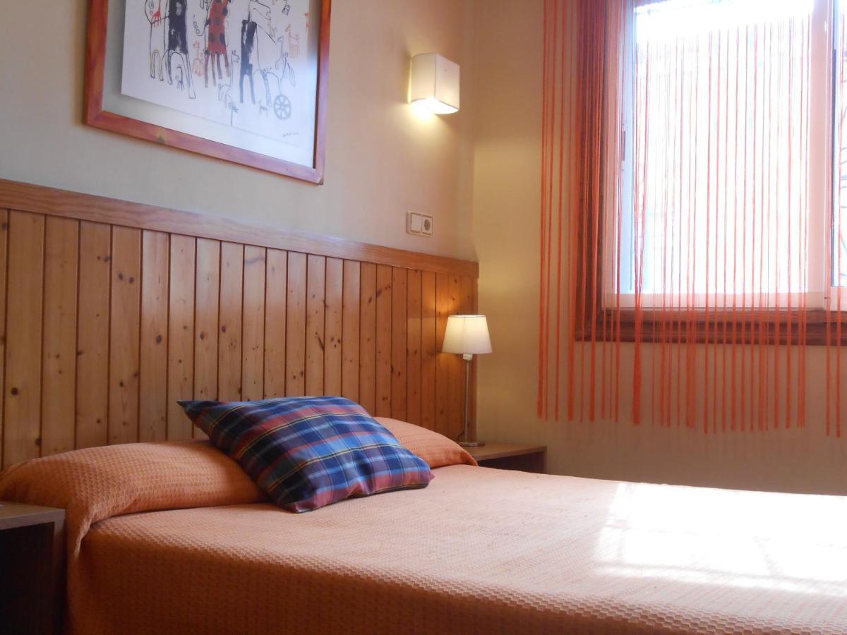 Hostal El Callejon Таррагона Экстерьер фото