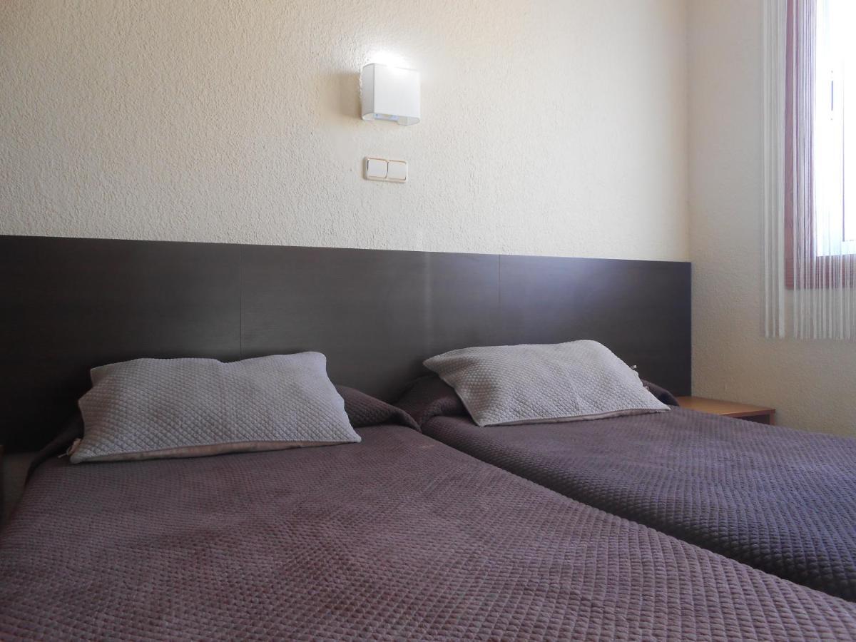 Hostal El Callejon Таррагона Экстерьер фото
