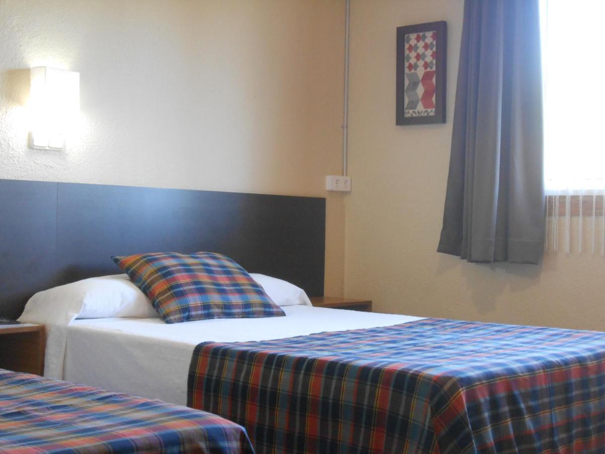 Hostal El Callejon Таррагона Экстерьер фото