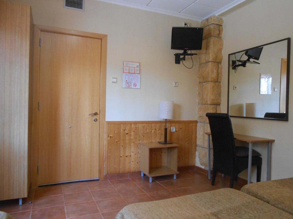 Hostal El Callejon Таррагона Экстерьер фото