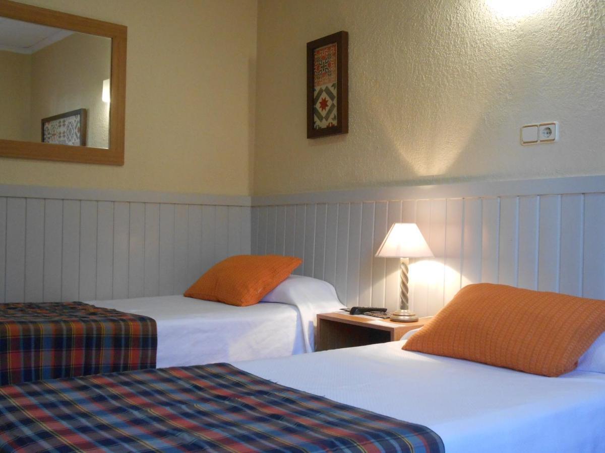 Hostal El Callejon Таррагона Экстерьер фото
