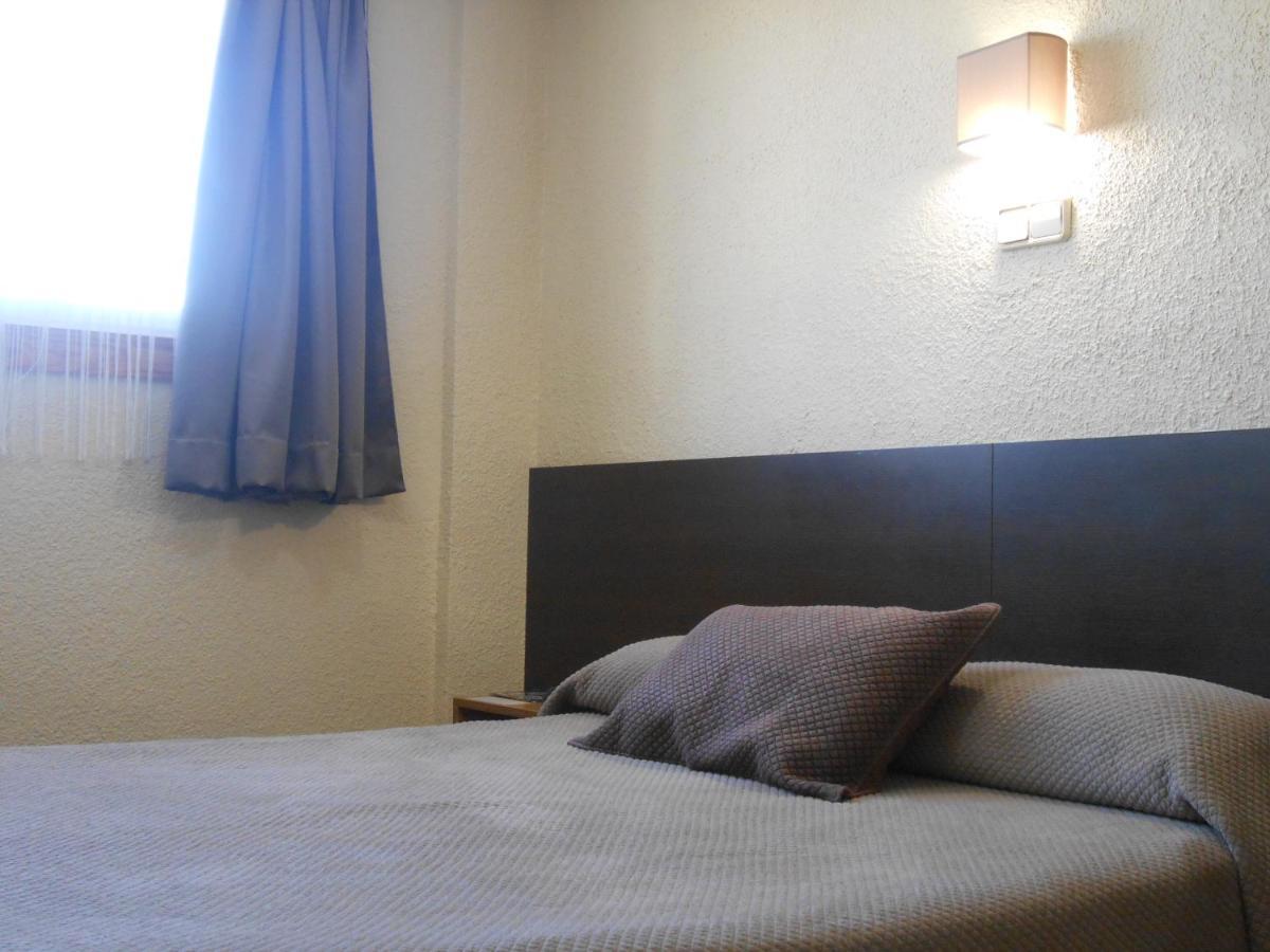 Hostal El Callejon Таррагона Экстерьер фото