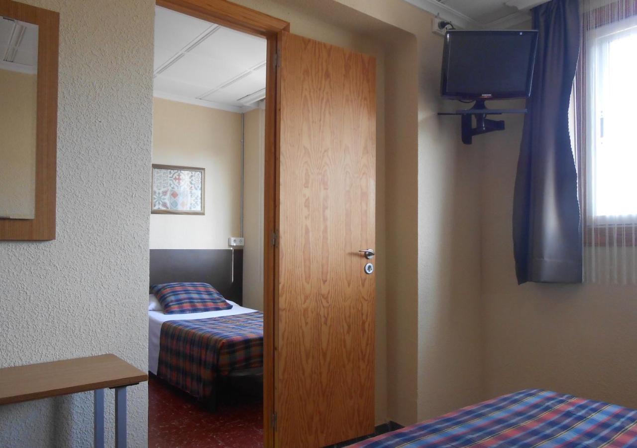 Hostal El Callejon Таррагона Экстерьер фото