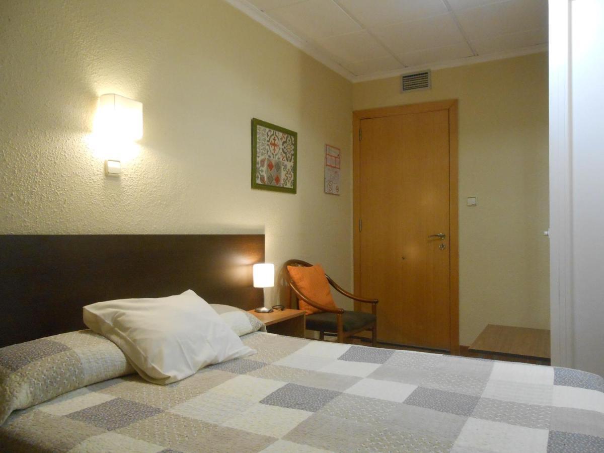 Hostal El Callejon Таррагона Экстерьер фото